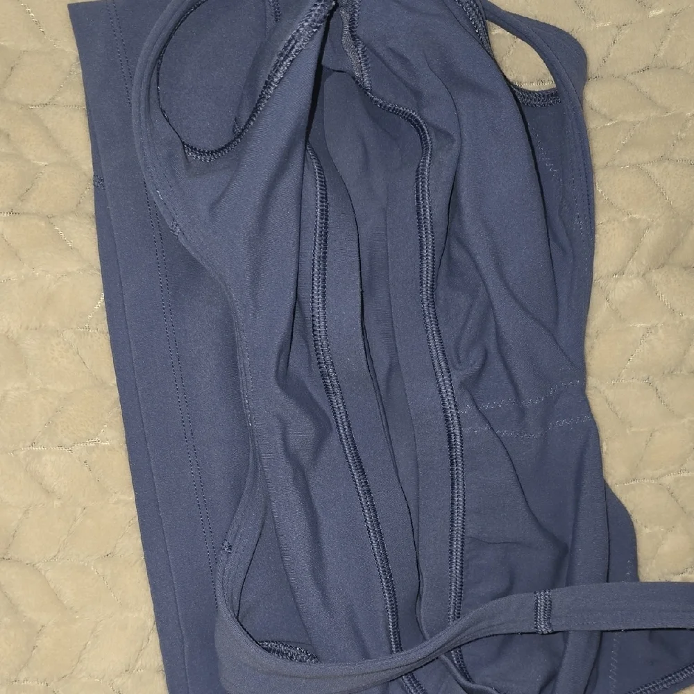 Lululemom Blue Align Tank Size 8 - Picture 3 of 7